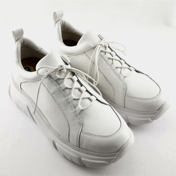 J/SLIDES Women's Knockout Sneakers White Leather Platform Chunky Y2K Size  9M - Picture 6 of 14